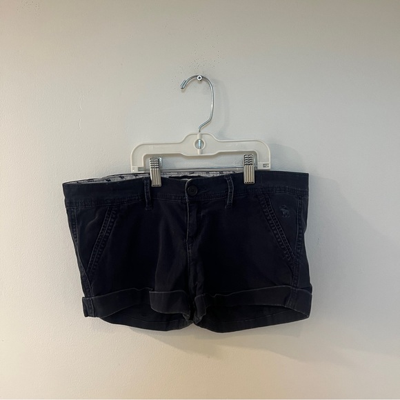 🫐Navy Abercrombie Short Shorts - Picture 2 of 16